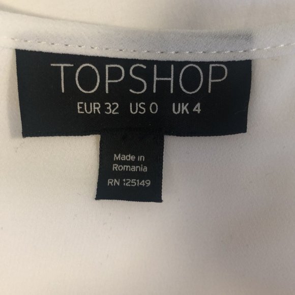 NWOT TOPSHOP WHITE TIERED SPLIT OPEN BACK TANK - Picture 6 of 6